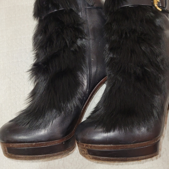 GUCCI Rabbit Saddle Soft Boots w Gold Buckle - Picture 10 of 16